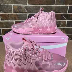 MB.01 Iridescent Size 5.5